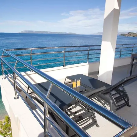 Luxury Penthouse Adriatic Blue - On The Apartmán Tučepi